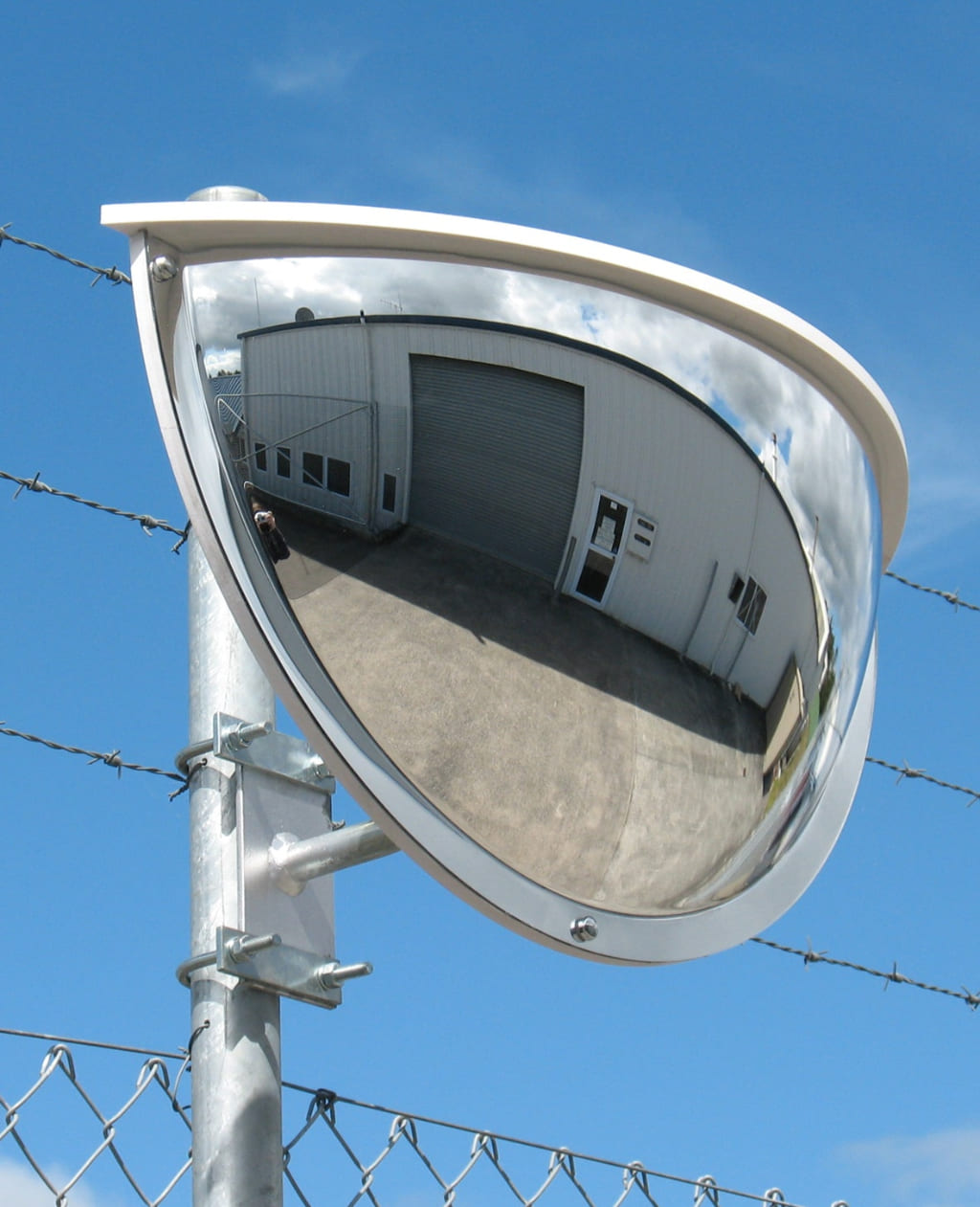 Exterior Half Face Convex Mirror (900mm) - The Safe Havens