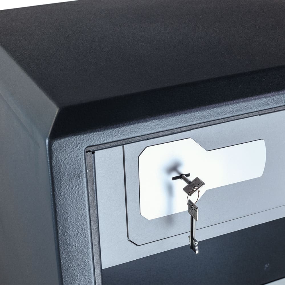 Gamekeeper Gold – 9 Gun Electronic Locking Safe - The Safe Havens