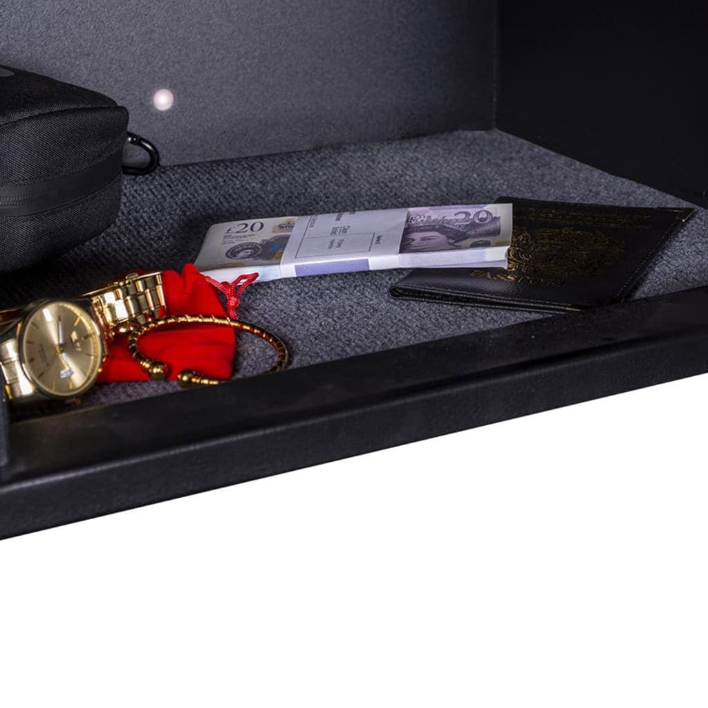 Primo Hotel - The Safe Havens